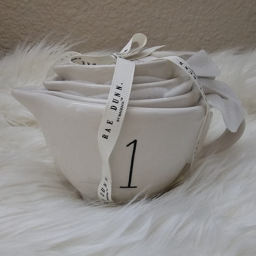 Rae Dunn Set of 4 Ceramic Measuring Cups